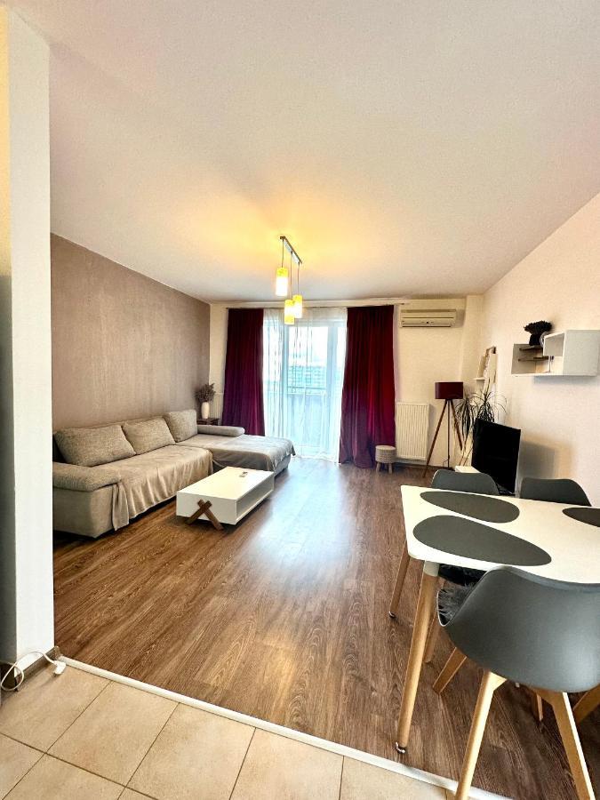 Apartment Iris - Complex Rezidential
